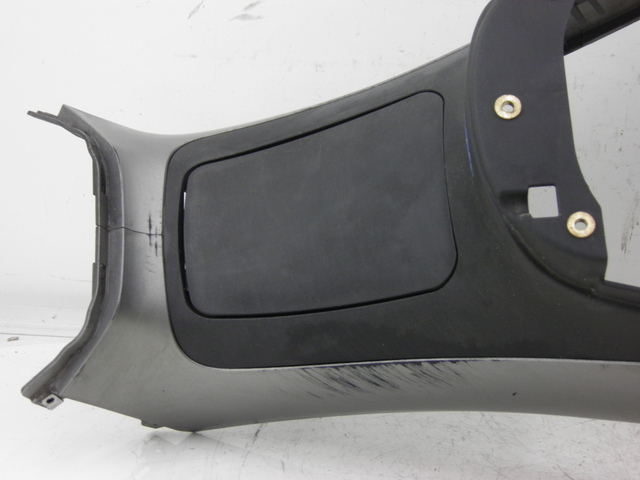 photo de FUEL TANK PANEL PIAGGIO MP3 RL 125 (2008 - 2009) - Technical close-up