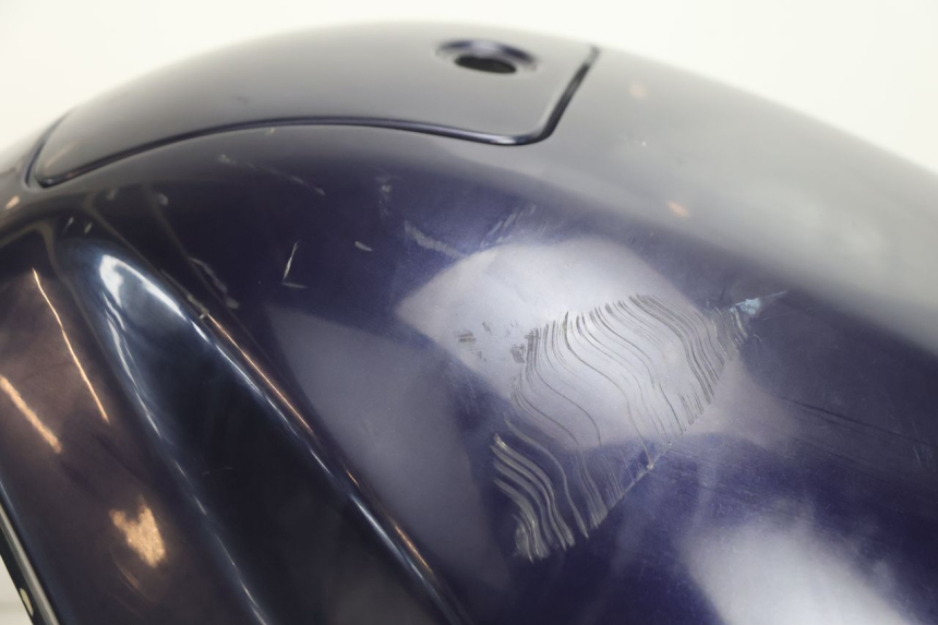photo de FUEL TANK PANEL HONDA ST PAN EUROPEAN 1100 (1990 - 2002) - Surface and material condition