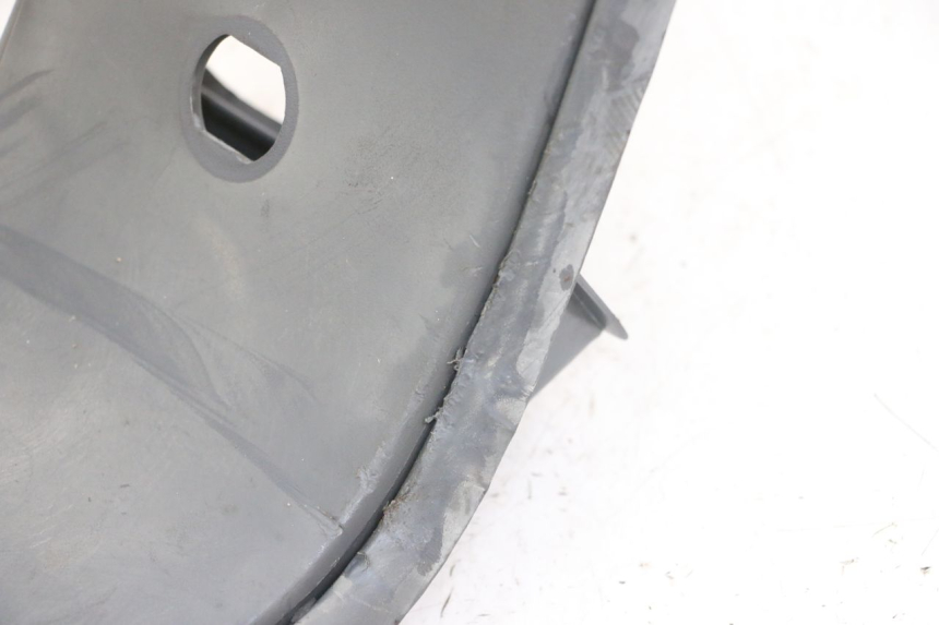 photo de FUEL TANK PANEL PIAGGIO SUPER LX 125 (2000 - 2003) - Alternative perspective