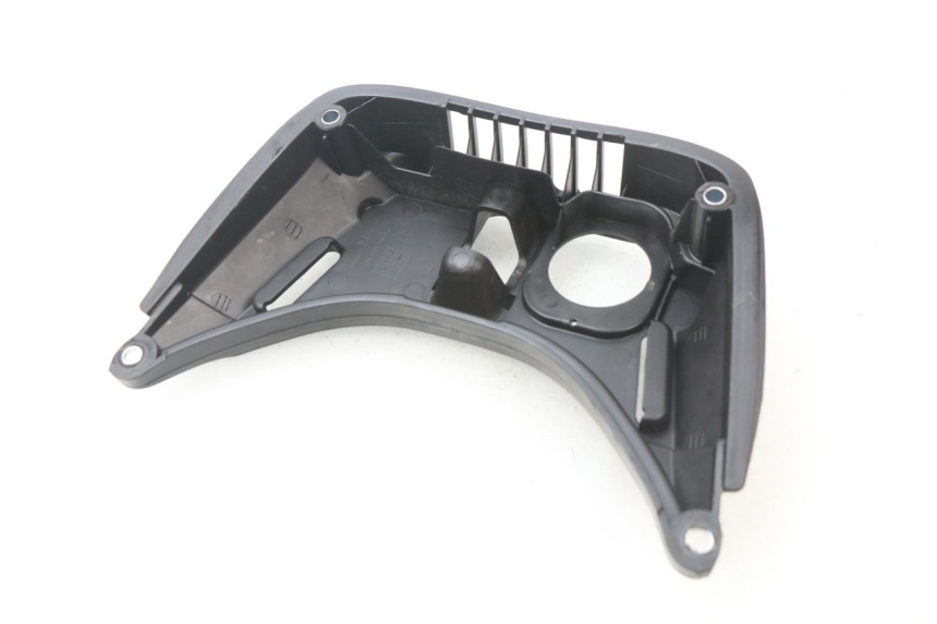 photo de FAIRING TANK PIAGGIO VESPA GTS IE ABS 300 (2016 - 2018) - Component detail