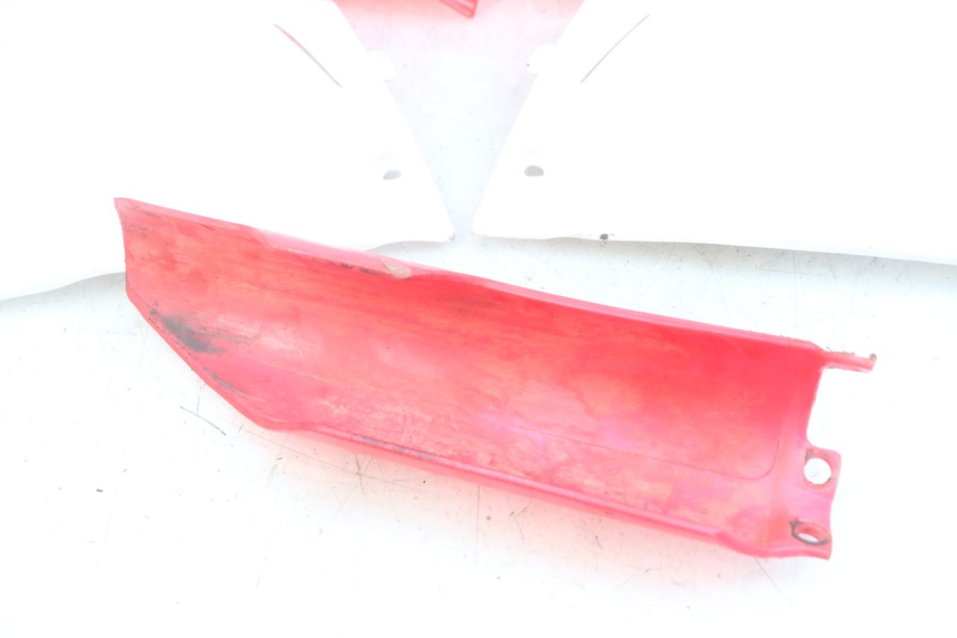 photo de COMPLETE FAIRING BODYWORK HONDA CR 125 (1995 - 1997) - Focus on structure