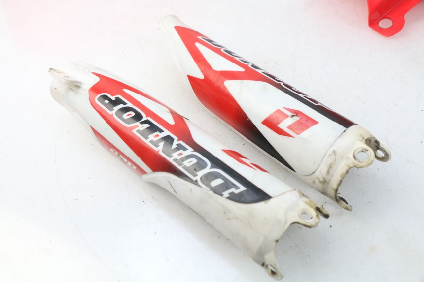 photo de COMPLETE FAIRING HONDA CRF CR-F 450 (2005 - 2008) - High-resolution close-up