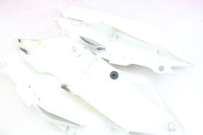 photo de COMPLETE FAIRING BODYWORK HONDA CRF CR-F 450 (2009 - 2012) - Component zoom