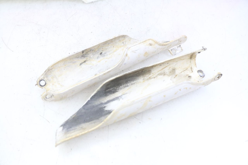 photo de COMPLETE FAIRING BODYWORK HONDA CRF CR-F 450 (2009 - 2012) - Focus on structure