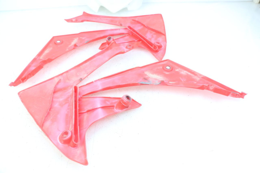 photo de COMPLETE FAIRING BODYWORK HONDA CRF CR-F 450 (2009 - 2012) - Surface and material condition