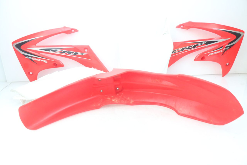 photo de COMPLETE FAIRING BODY KIT HONDA CRF 250 (2013 - 2016) - Distinctive features