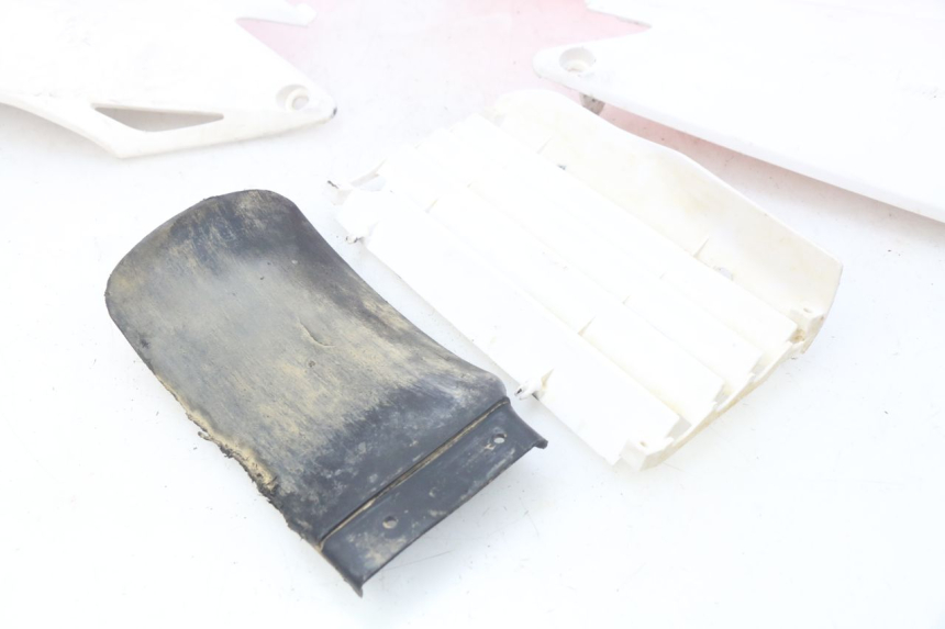 photo de COMPLETE FAIRING BODY KIT HONDA CRF 250 (2013 - 2016) - Supplementary product photo