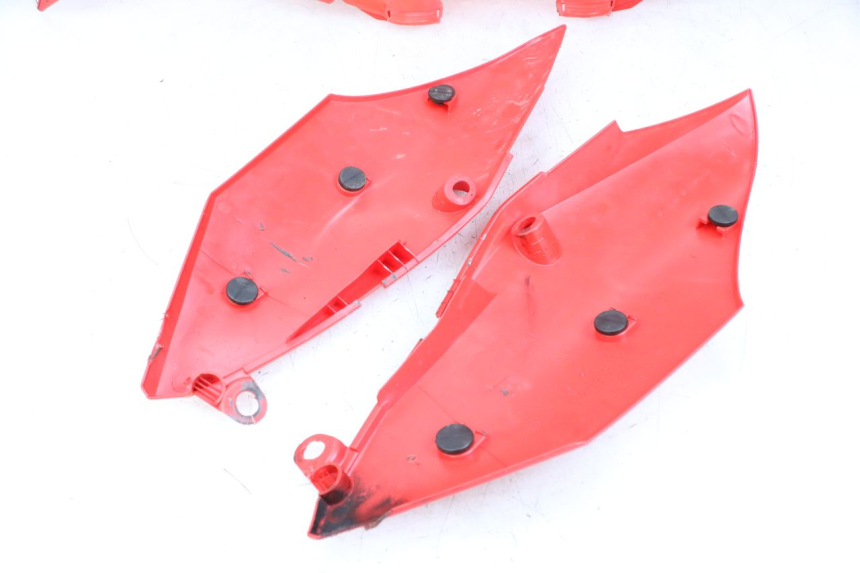 photo de COMPLETE FAIRING HONDA CRF R 250 (2020 - 2021) - High-resolution close-up