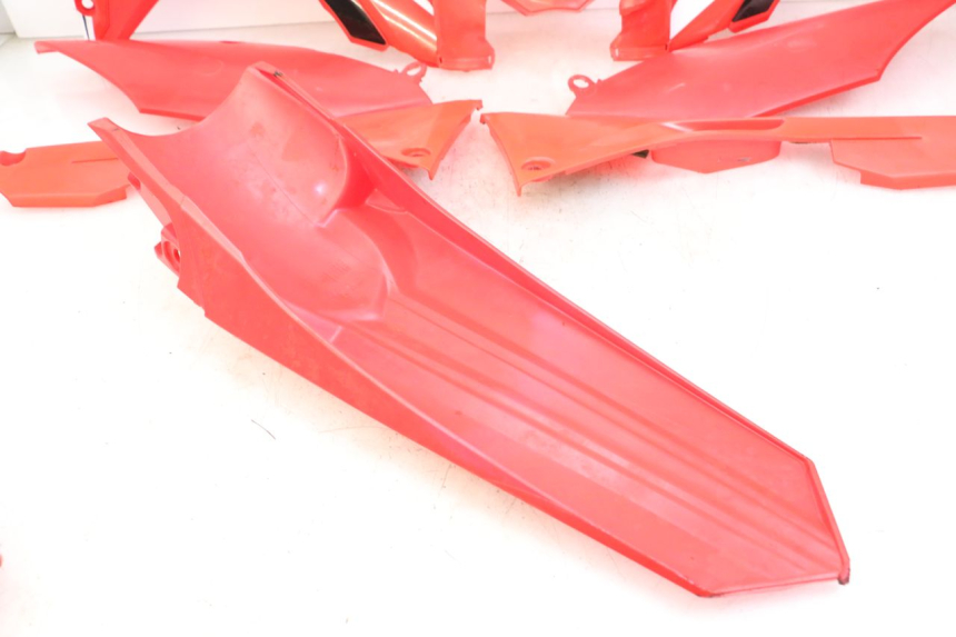 photo de COMPLETE FAIRING HONDA CRF R 250 (2020 - 2021) - Zoom on usage condition