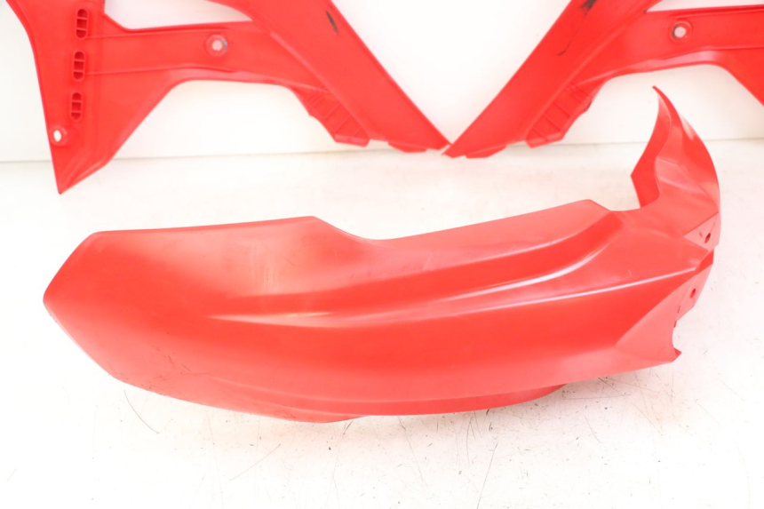 photo de COMPLETE FAIRING HONDA CRF R 250 (2020 - 2021) - Surface and material condition