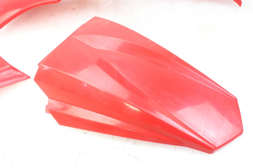 photo de COMPLETE FAIRING DERBI SENDA R X-TREME 50 (2006 - 2010) - Focus on structure