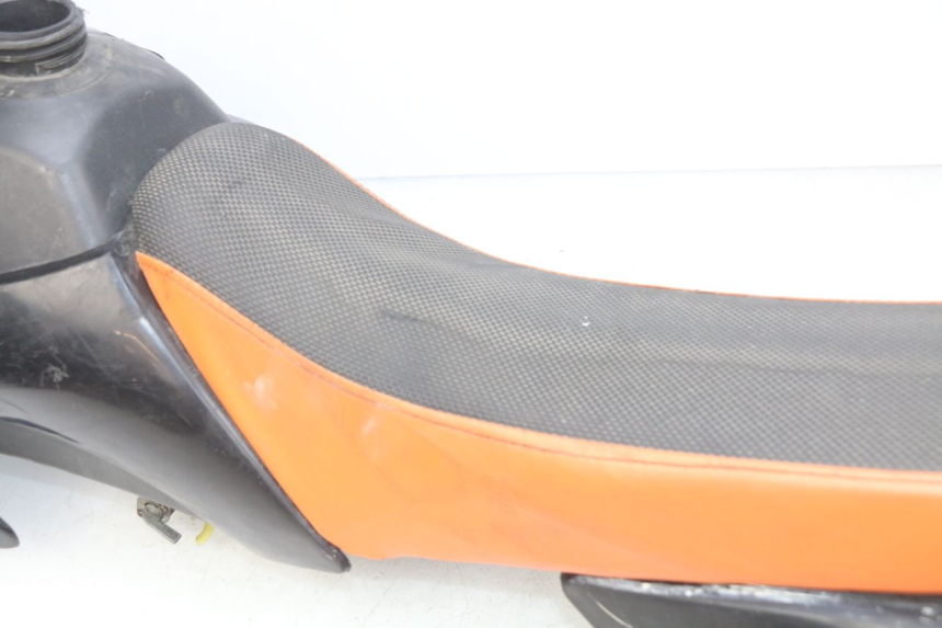 photo de COMPLETE FAIRING BODY KIT CCR DIRT BIKE 110 - Additional view of the item