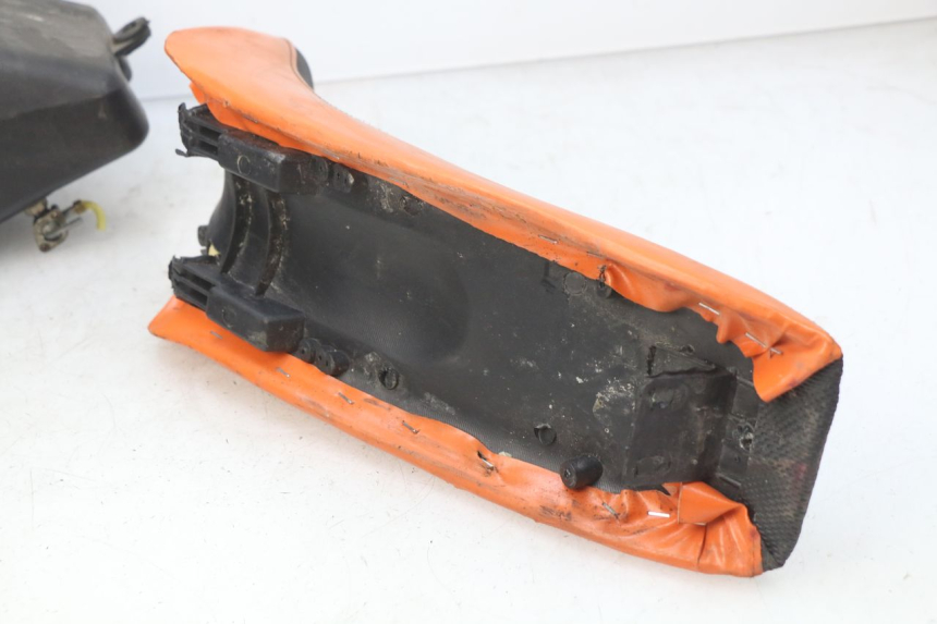 photo de COMPLETE FAIRING BODY KIT CCR DIRT BIKE 110 - Alternative perspective