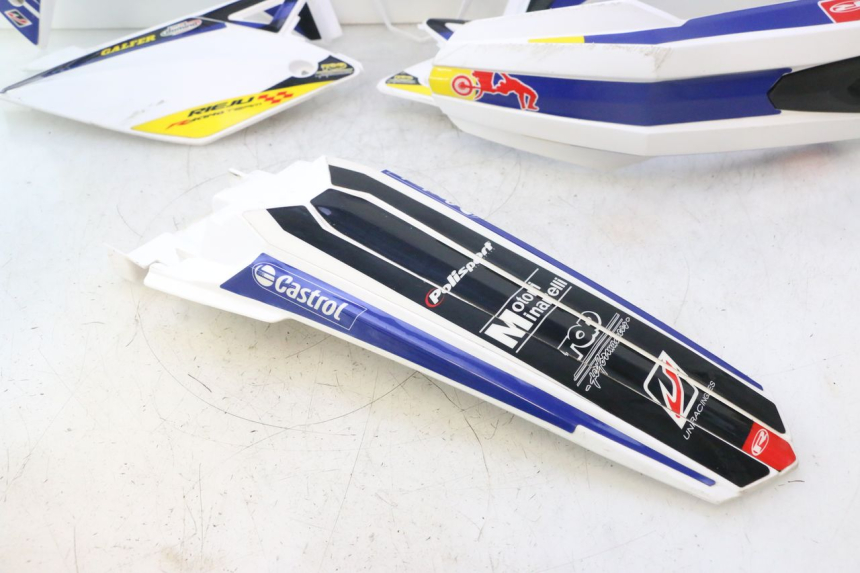 photo de COMPLETE FAIRING RIEJU MRT PRO SUPERMOTARD 50 (2007 - 2018) - Fixing points details