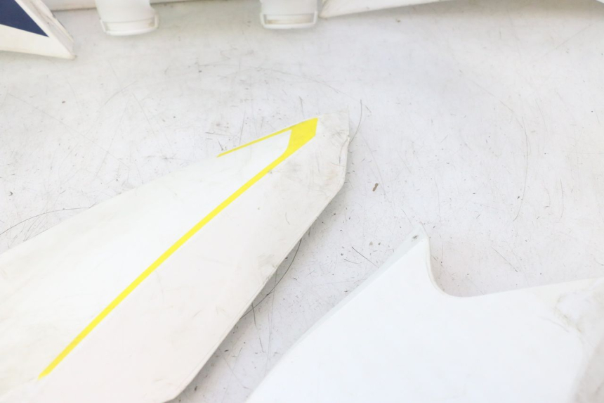 photo de COMPLETE FAIRING HUSABERG TE 250 (2011 - 2014) - High-resolution close-up