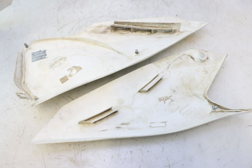photo de COMPLETE FAIRING HUSABERG TE 250 (2011 - 2014) - Detailed visual inspection