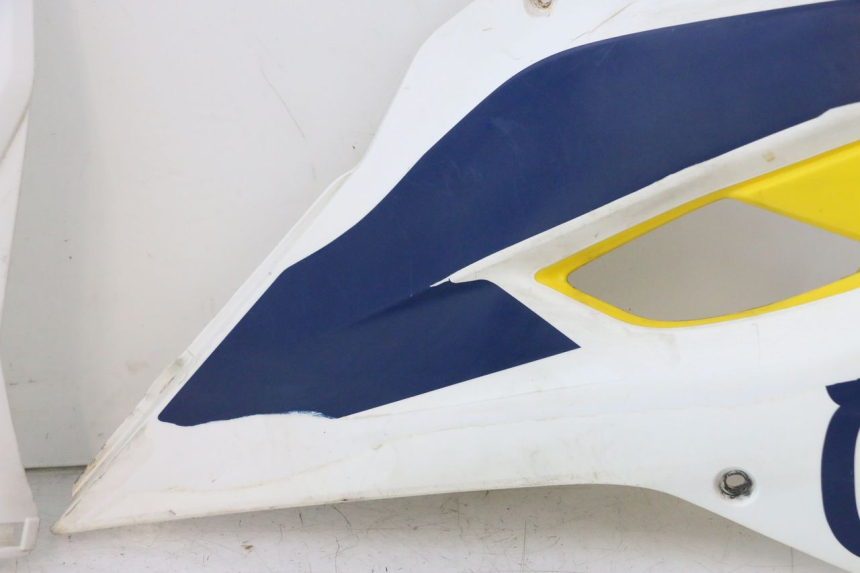 photo de COMPLETE FAIRING HUSABERG TE 250 (2011 - 2014) - Surface and material condition