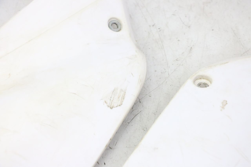 photo de COMPLETE FAIRING YAMAHA YZ 85 (2002 - 2018) - Surface and material condition