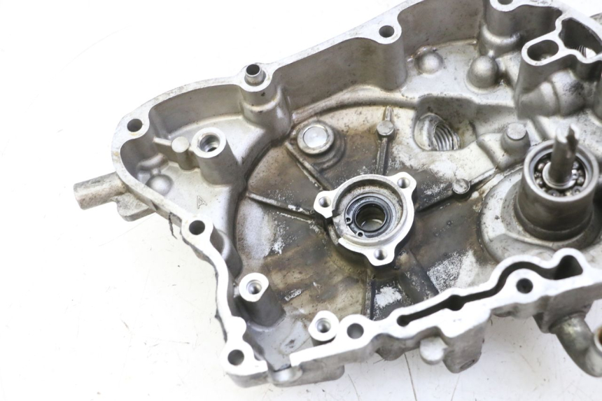 photo de IGNITION COVER HONDA FES S-WING SWING ABS 125 (2007 - 2015) - Zoom on usage condition