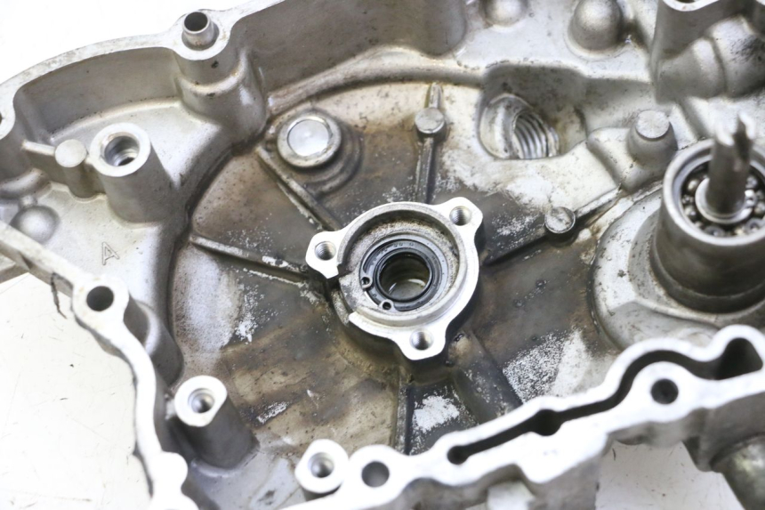 photo de IGNITION COVER HONDA FES S-WING SWING ABS 125 (2007 - 2015) - Technical close-up