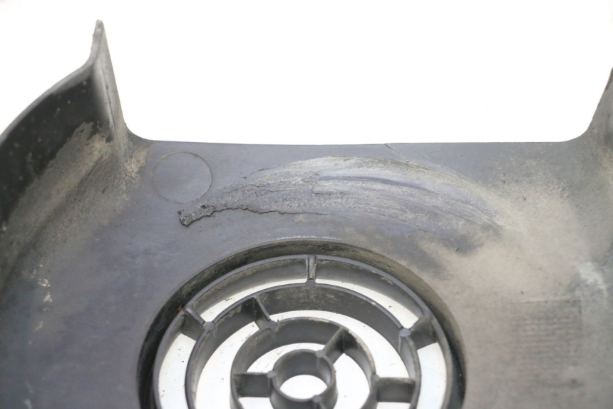 photo de IGNITION COVER PEUGEOT LUDIX ONE 50 (2004 - 2006) - Fixing points details
