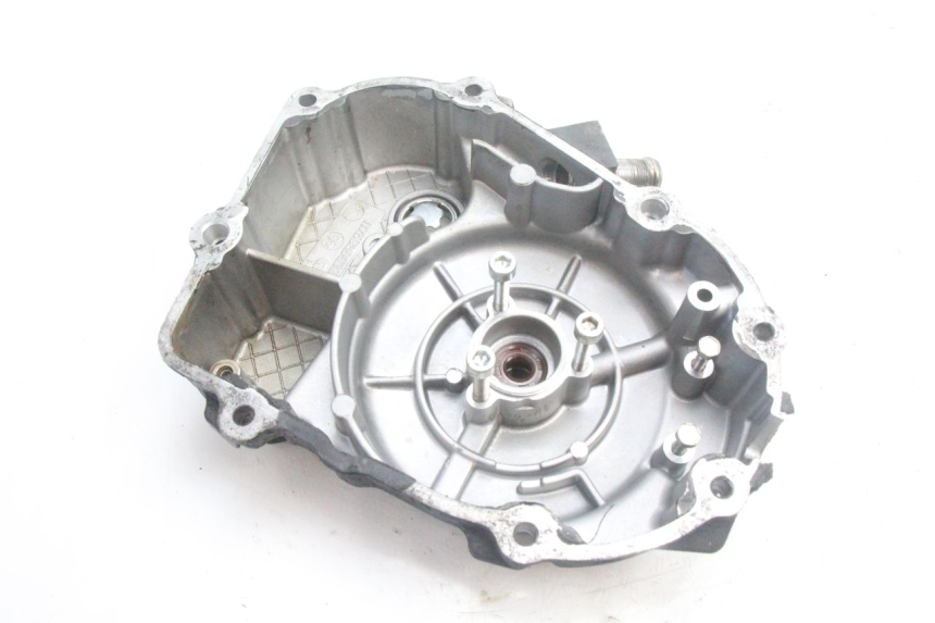 photo de IGNITION COVER PEUGEOT SATELIS 125 (2006 - 2009) - Fixing points details