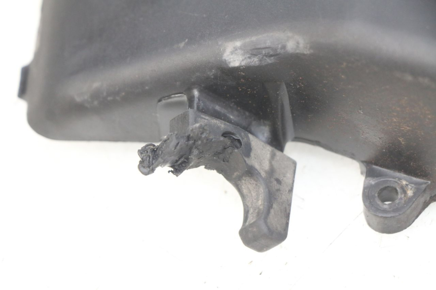 photo de IGNITION COVER PIAGGIO VESPA PRIMAVERA 2T 50 (2013 - 2018) - Alternative perspective