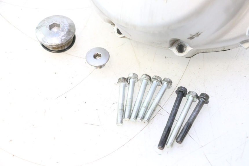photo de IGNITION COVER HONDA XLV VARADERO 125 (2007 - 2012) - Distinctive features