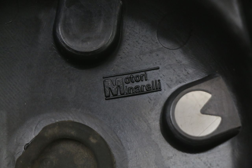 photo de IGNITION COVER YAMAHA YP MAJESTY 125 (2002 - 2006) - Surface and material condition