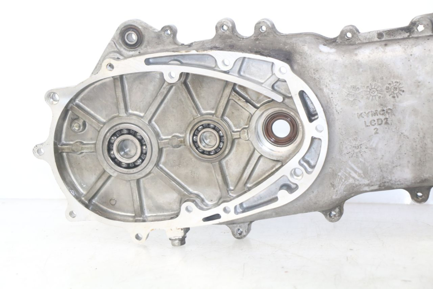 photo de ENGINE LOWER CRANKCASE KYMCO AGILITY 16+ 4T 50 (2018 - 2023) - Component zoom