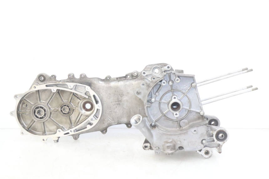 photo de ENGINE LOWER CRANKCASE KYMCO AGILITY 16+ 4T 50 (2018 - 2023) - High-resolution close-up