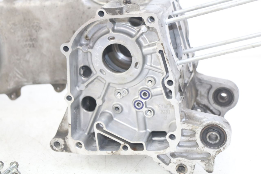 photo de ENGINE LOWER CRANKCASE KYMCO AGILITY 16+ 4T 50 (2018 - 2023) - Detailed visual inspection
