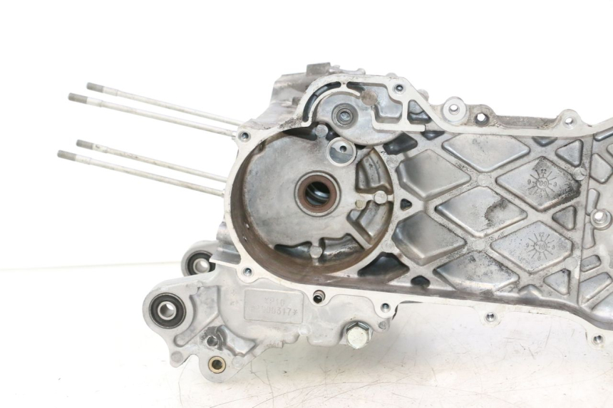 photo de ENGINE LOWER CRANKCASE KYMCO AGILITY 16+ 4T 50 (2018 - 2023) - Supplementary product photo