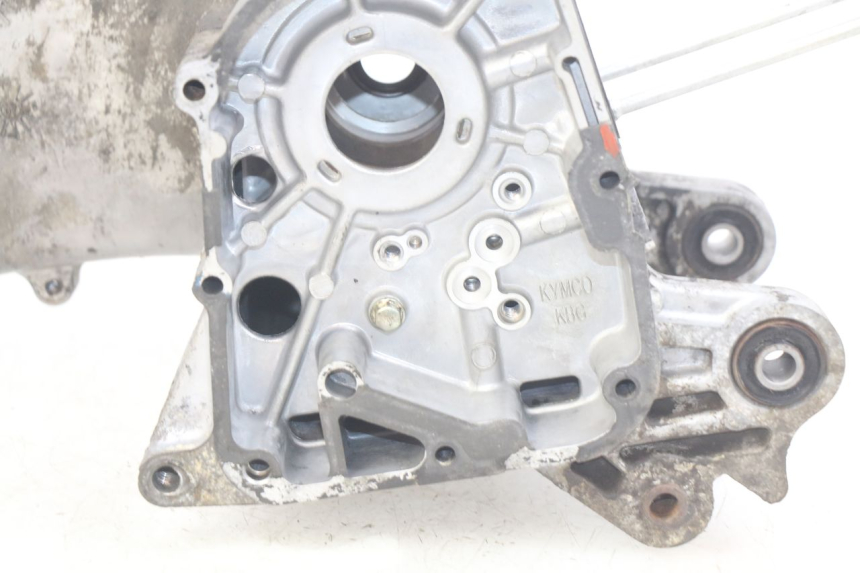 photo de ENGINE LOWER CASING KYMCO AGILITY 4T 50 (2005 - 2018) - Distinctive features