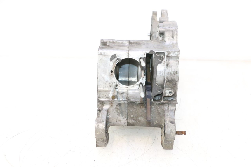 photo de ENGINE LOWER CASING KYMCO AGILITY 4T 50 (2005 - 2018) - Component zoom