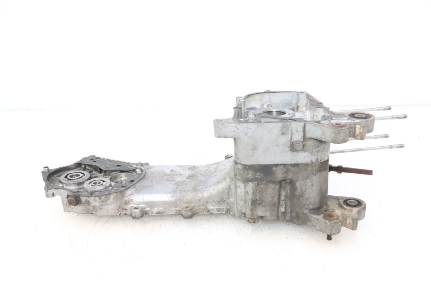 photo de ENGINE LOWER CASING KYMCO AGILITY 4T 50 (2005 - 2018) - Alternative perspective