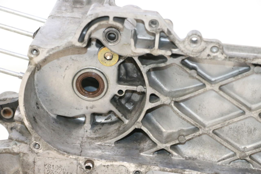 photo de ENGINE LOWER CASING KYMCO AGILITY 4T 50 (2005 - 2018) - Markings and original references