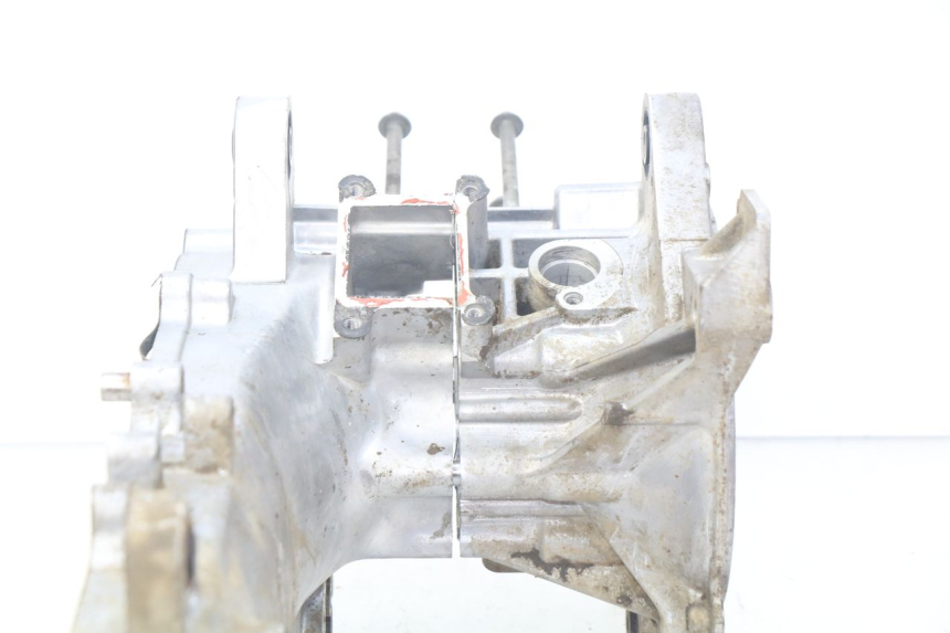 photo de ENGINE LOWER CASING KYMCO AGILITY RS 2T 50 (2009 - 2013) - Surface and material condition
