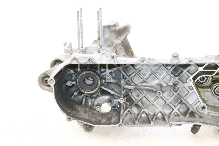 photo de ENGINE CRANKCASE MBK BOOSTER SPIRIT 50 (2004 - 2017) - Component zoom