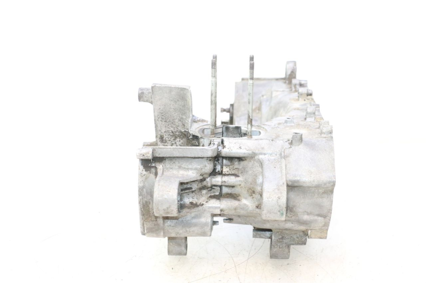 photo de ENGINE CRANKCASE MBK BOOSTER SPIRIT 50 (1999 - 2003) - Focus on structure