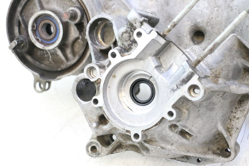 photo de ENGINE CRANKCASE MBK BOOSTER SPIRIT 50 (1999 - 2003) - Alternative perspective