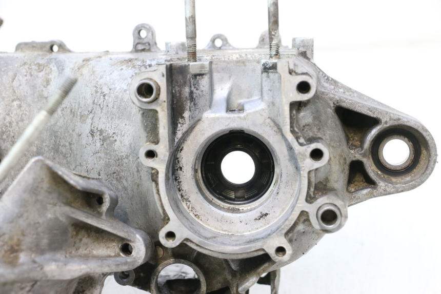 photo de ENGINE CRANKCASE MBK BOOSTER SPIRIT 50 (1999 - 2003) - Technical close-up
