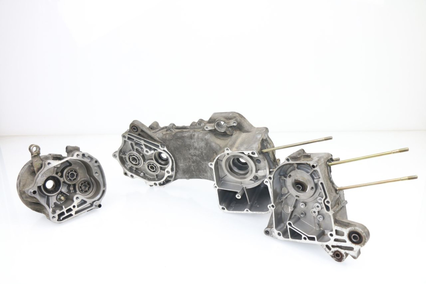 photo de ENGINE CRANKCASE BAOTIAN BT 49 QT-9 50 (2006 - 2010) - Main view