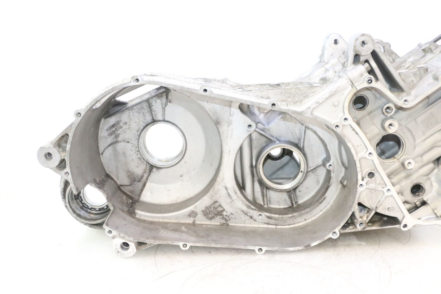photo de ENGINE CRANKCASE BMW C SPORT 650 (2015 - 2021) - Detailed visual inspection