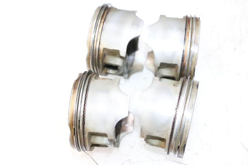 photo de ENGINE CRANKCASE HONDA CBR RR FIREBLADE 900 (1992 - 1994) - Surface and material condition