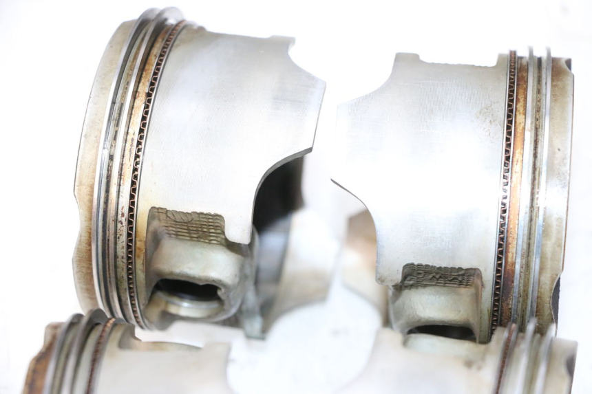 photo de ENGINE CRANKCASE HONDA CBR RR FIREBLADE 900 (1992 - 1994) - Checked used part