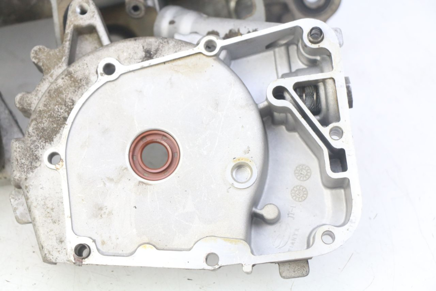 photo de ENGINE LOWER CASING MASH CITY 4T 50 (2018 - 2020) - Alternative angle