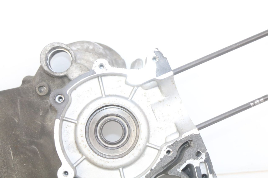 photo de ENGINE LOWER CASING PEUGEOT CITYSTAR 125 (2011 - 2017) - Focus on structure