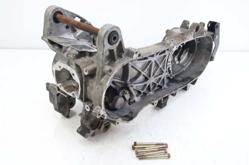 photo de ENGINE CRANKCASE PEUGEOT CITYSTAR 50 (2013 - 2017) - Main view