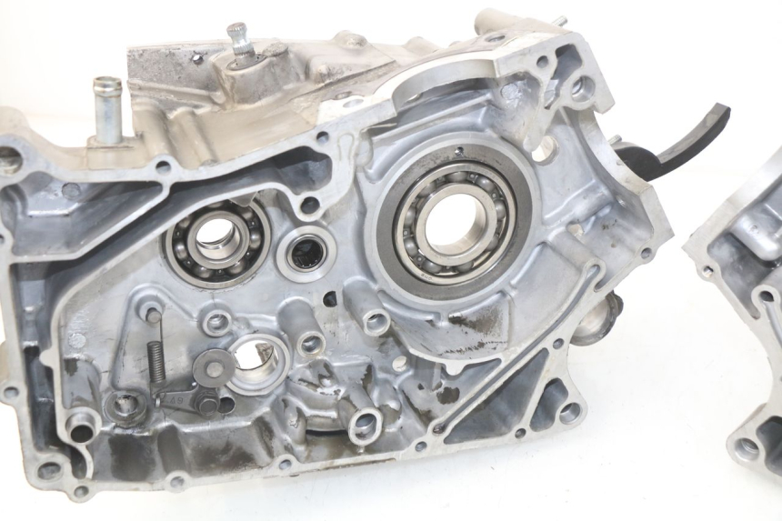 photo de ENGINE CRANKCASE HYOSUNG COMET GTR 125 (2007 - 2014) - Markings and original references